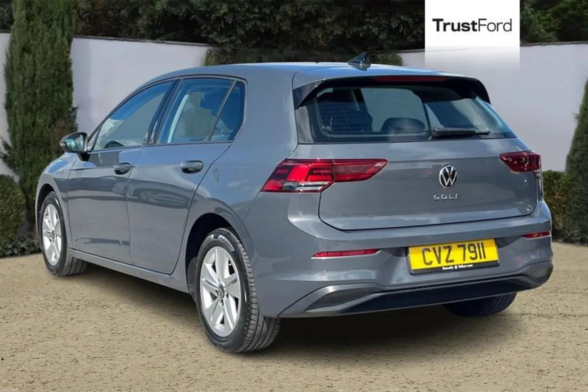 Volkswagen Golf 1.0 TSI Life 5dr - Image 2