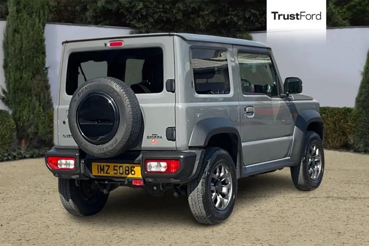 Suzuki Jimny SZ5 4X4 Auto - Image 4
