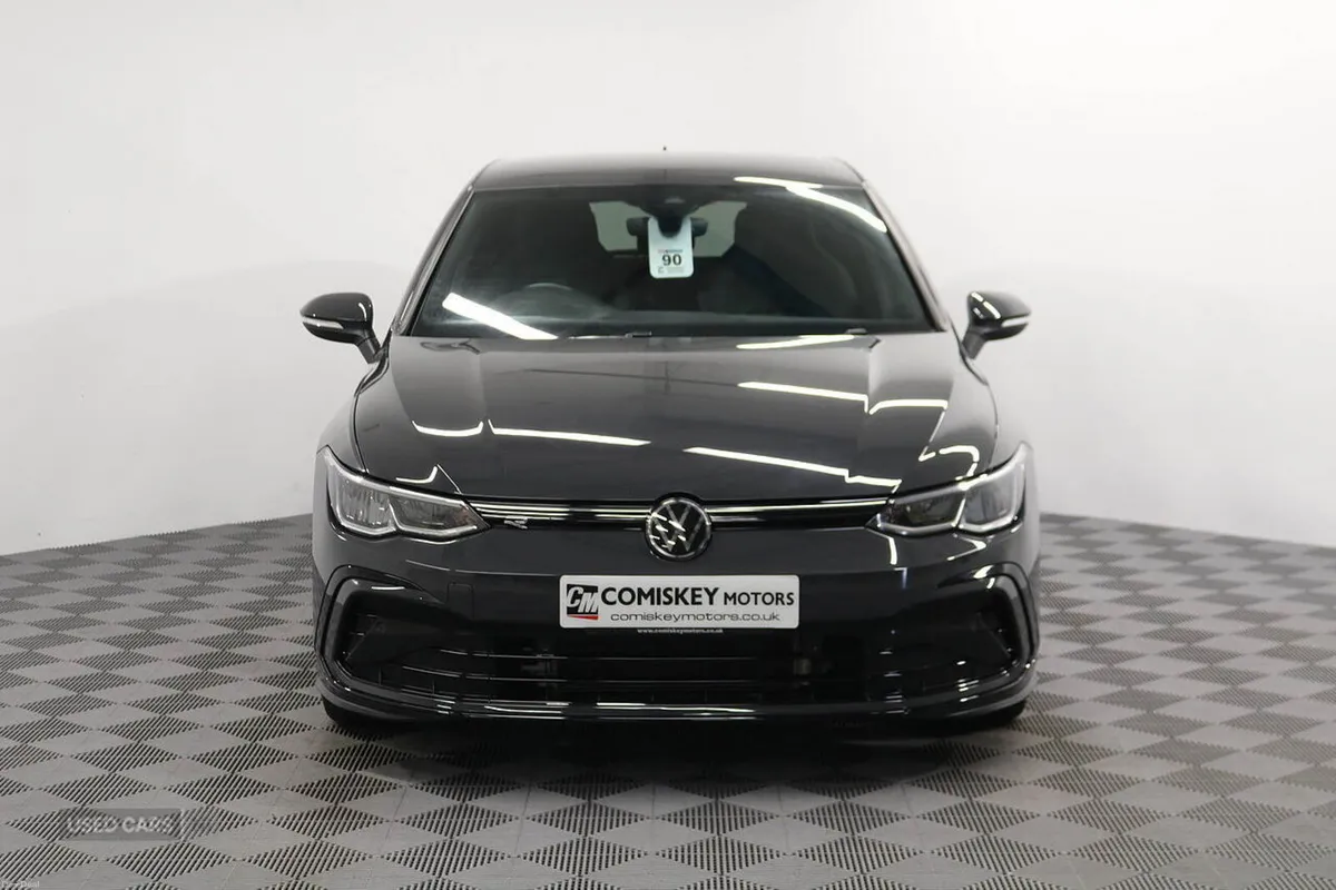 Volkswagen Golf eTSI MHEV R-Line - Image 2