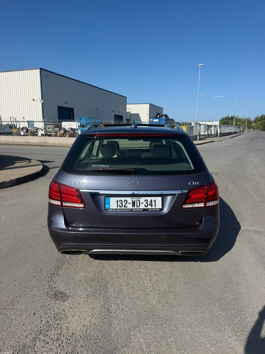 Mercedes E220 Estate - Image 3