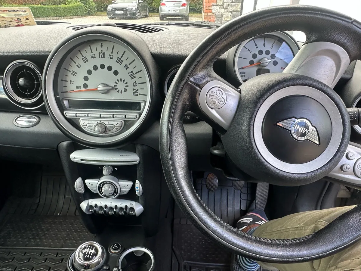 Mini One - Image 5