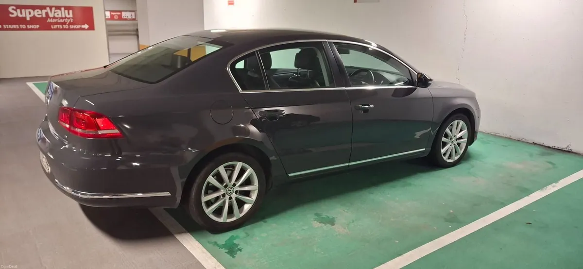 Volkswagen Passat 2014 , 1.6 diesel EXECUTIVE - Image 2
