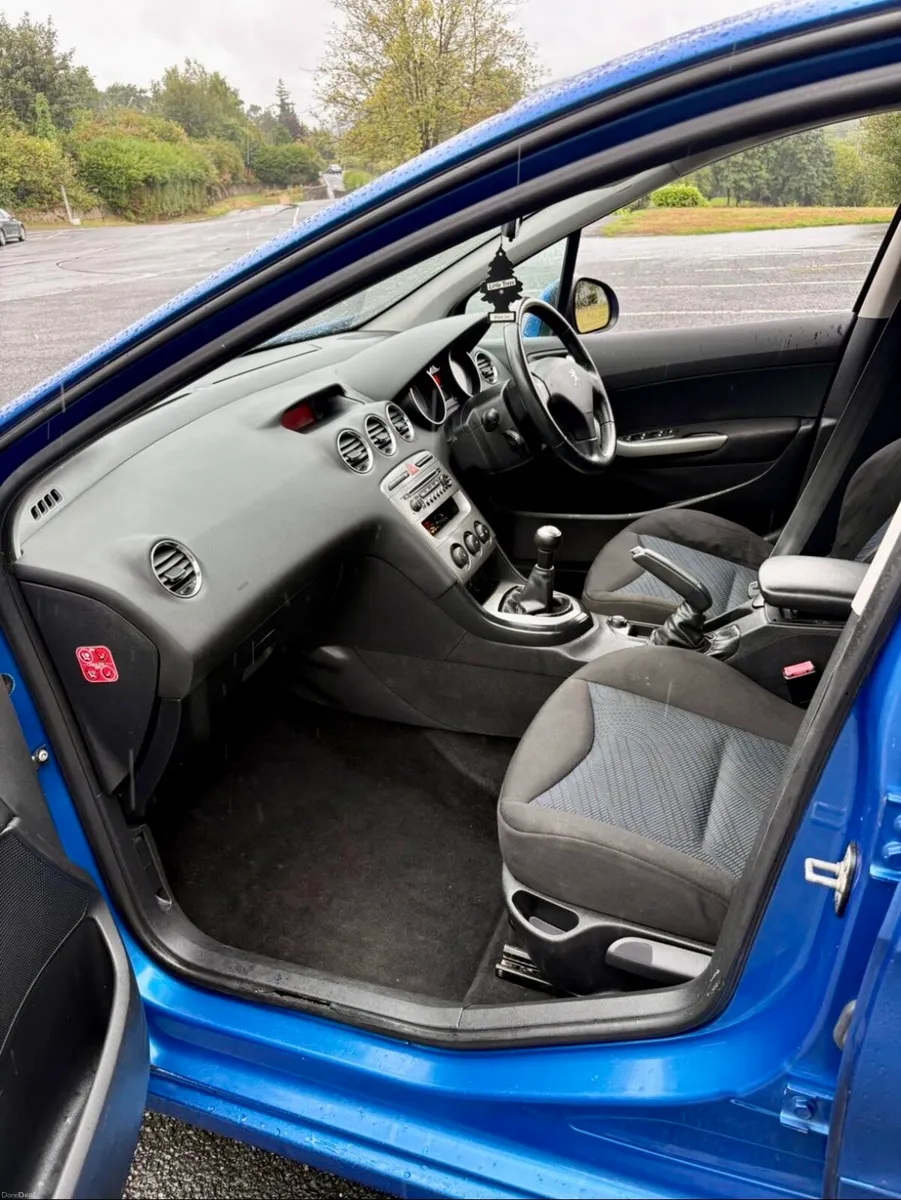 Peugeot 308 - Image 6