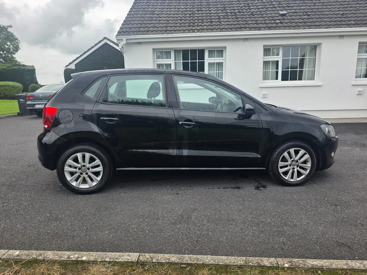 VOLKSWAGON POLO 1.2 PETROL. TRENDLINE LOW KM. - Image 2