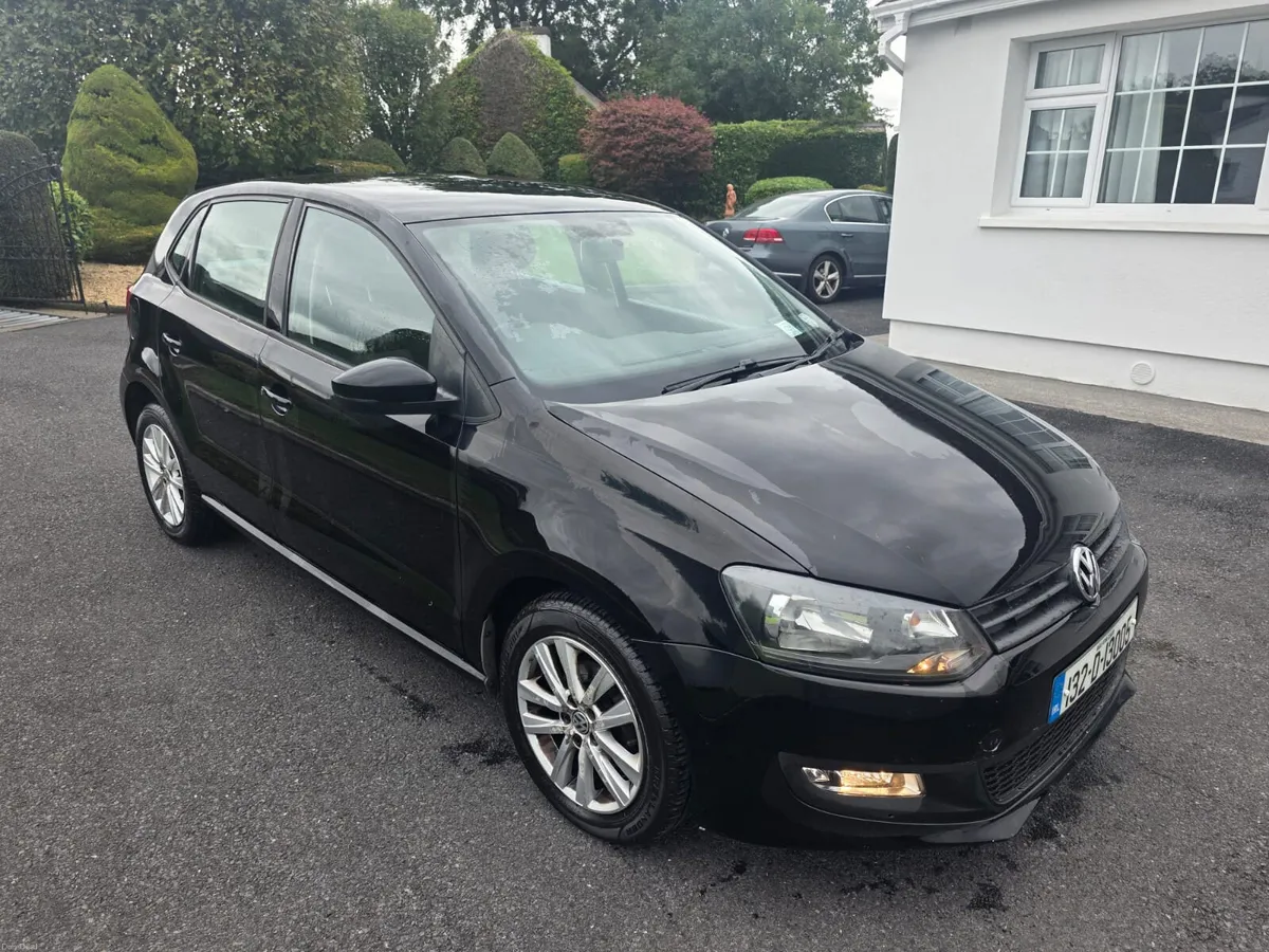 VOLKSWAGON POLO 1.2 PETROL. TRENDLINE LOW KM. - Image 4