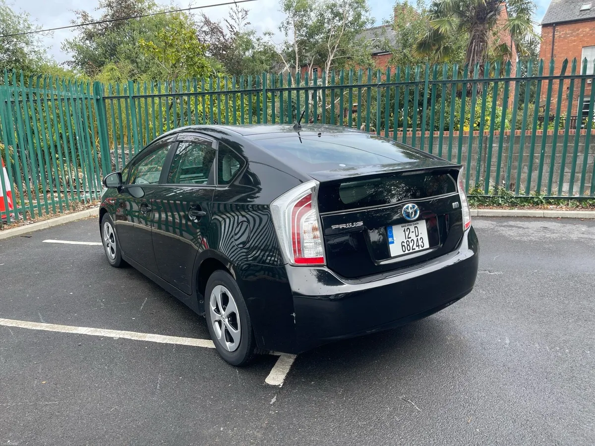 Toyota Prius - Image 3