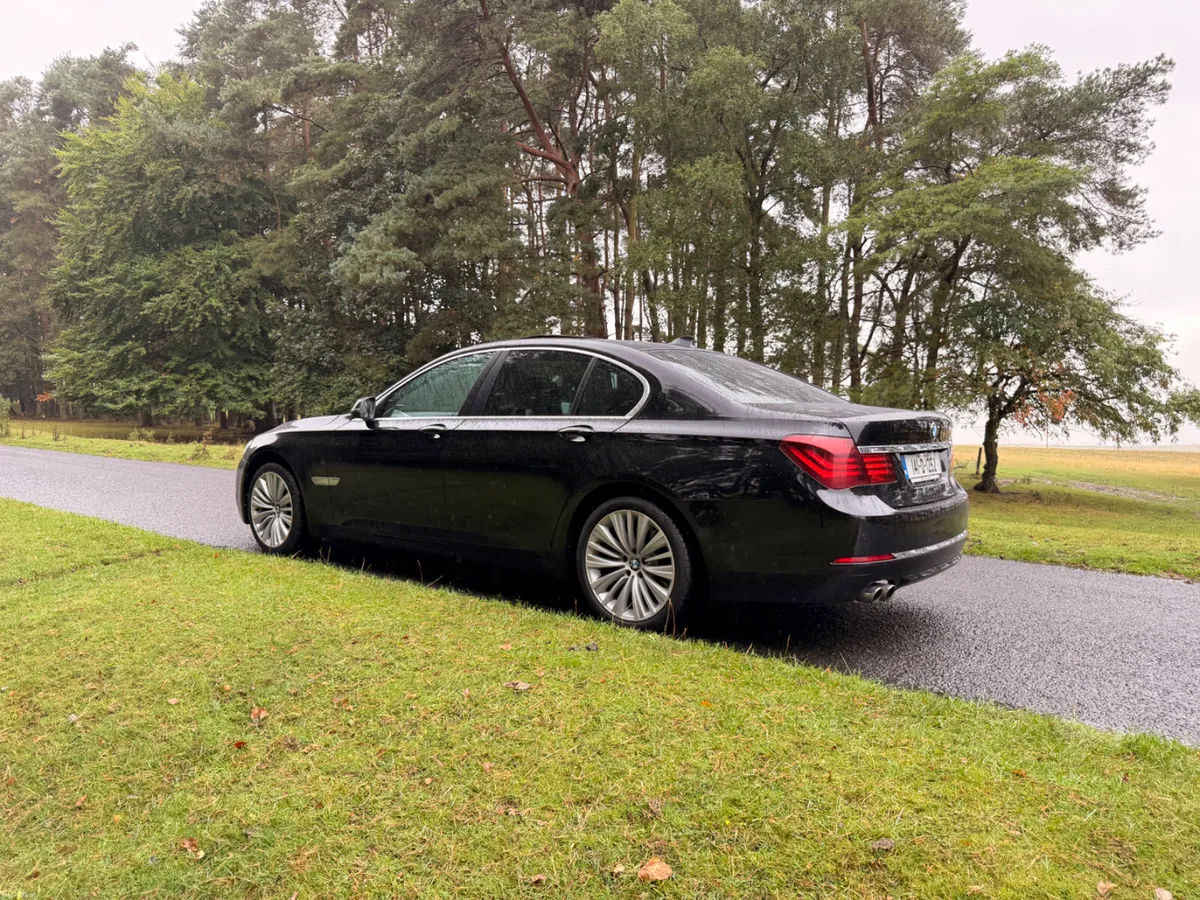 BMW 7-Series 2014 Diesel Automatic - Image 5