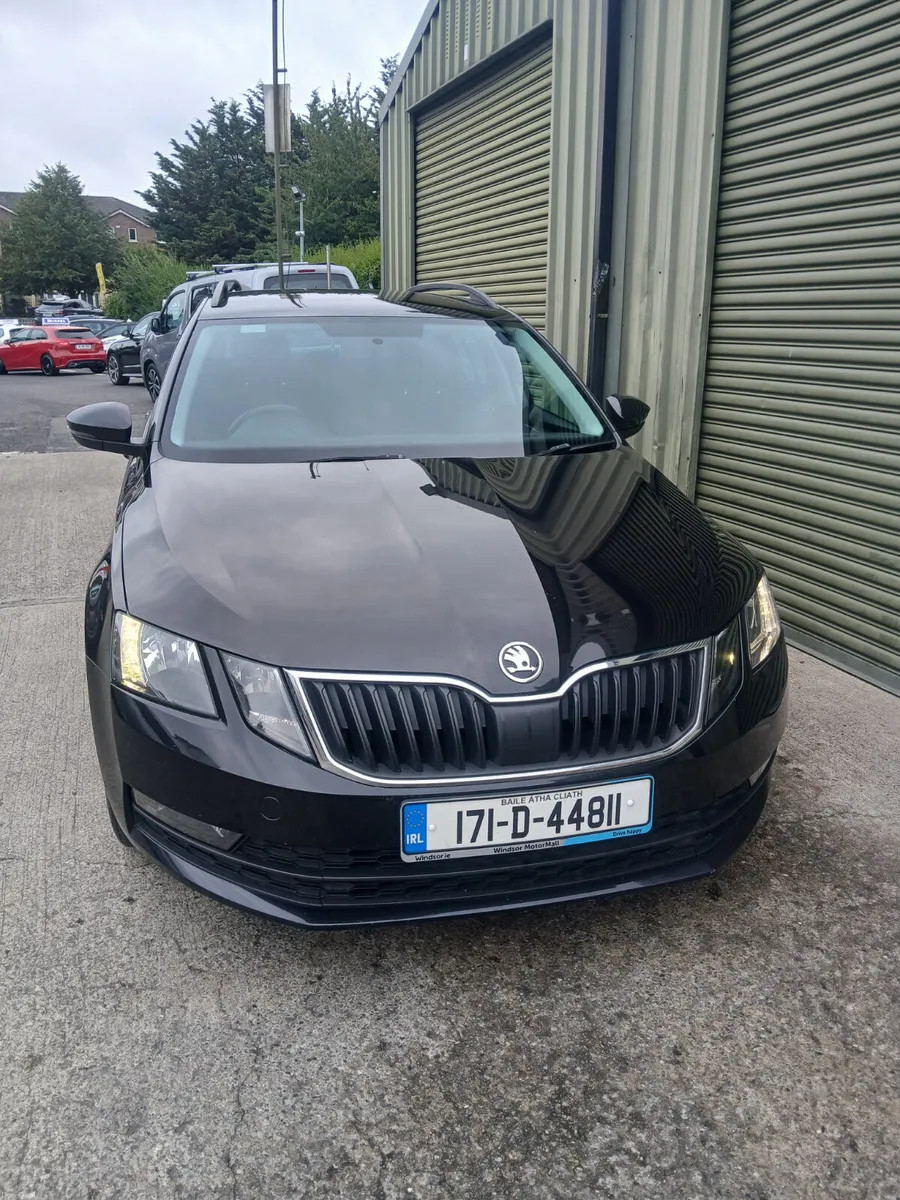 Skoda Octavia diesel estate  2017 - Image 4