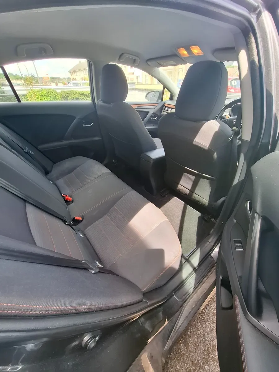 Toyota Avensis 2017 - Image 1