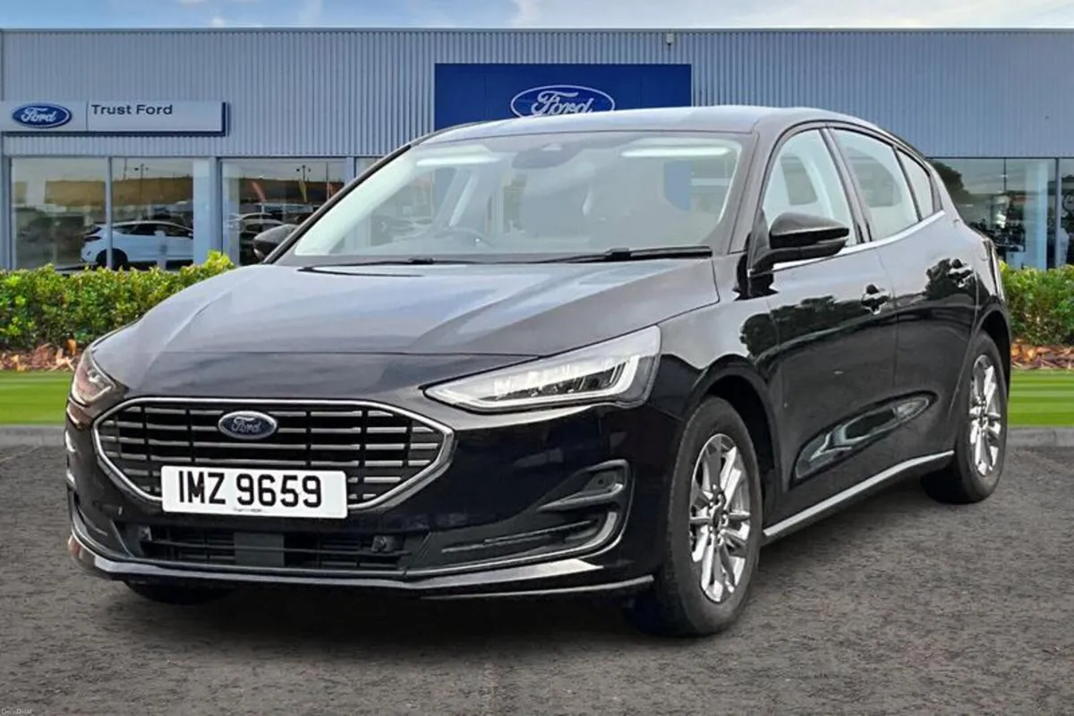Ford Focus 1.0T EcoBoost MHEV Titanium Hatchback 5 - Image 5