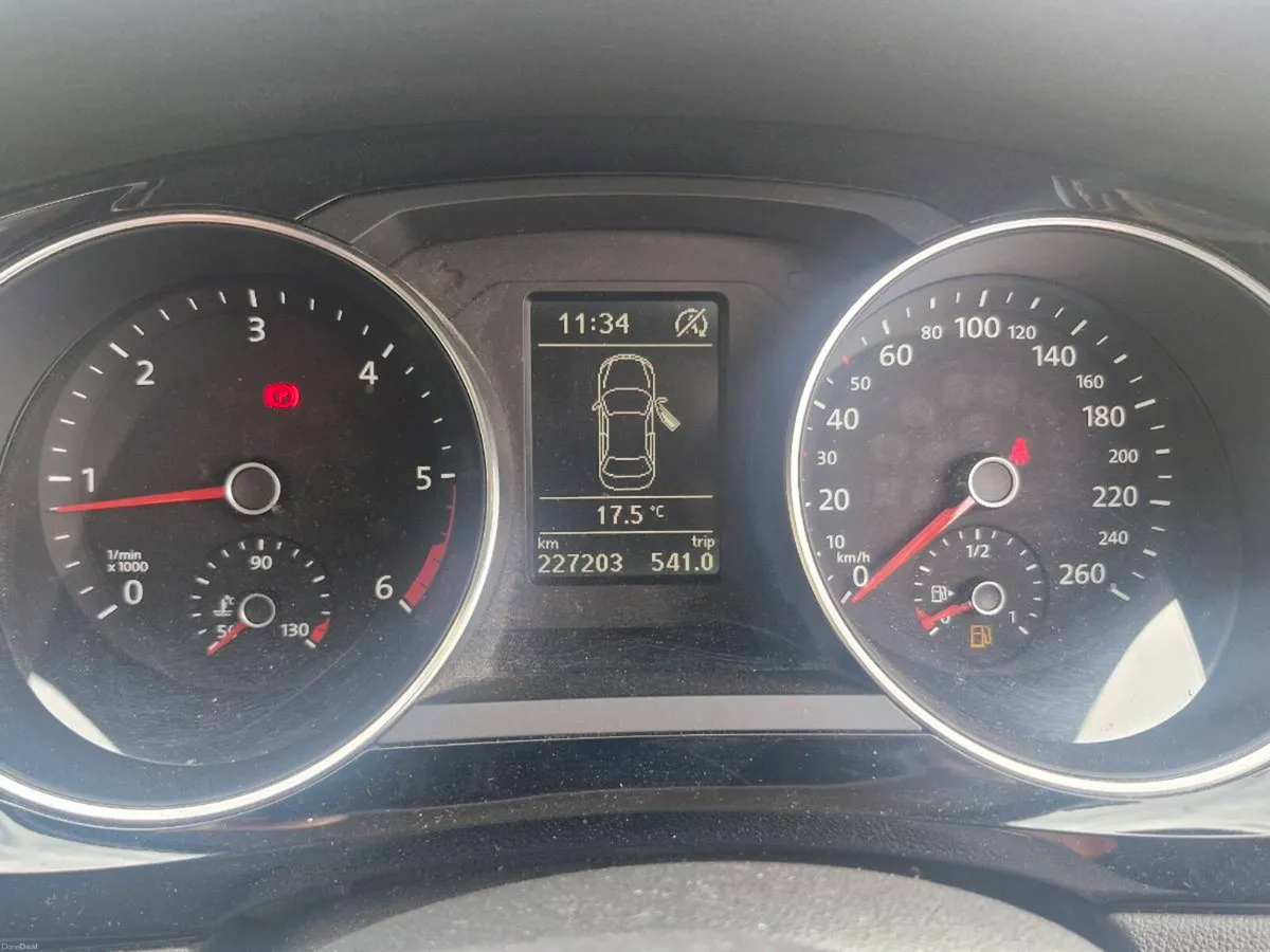 Volkswagen JETTA 2.0 diesel - Image 6