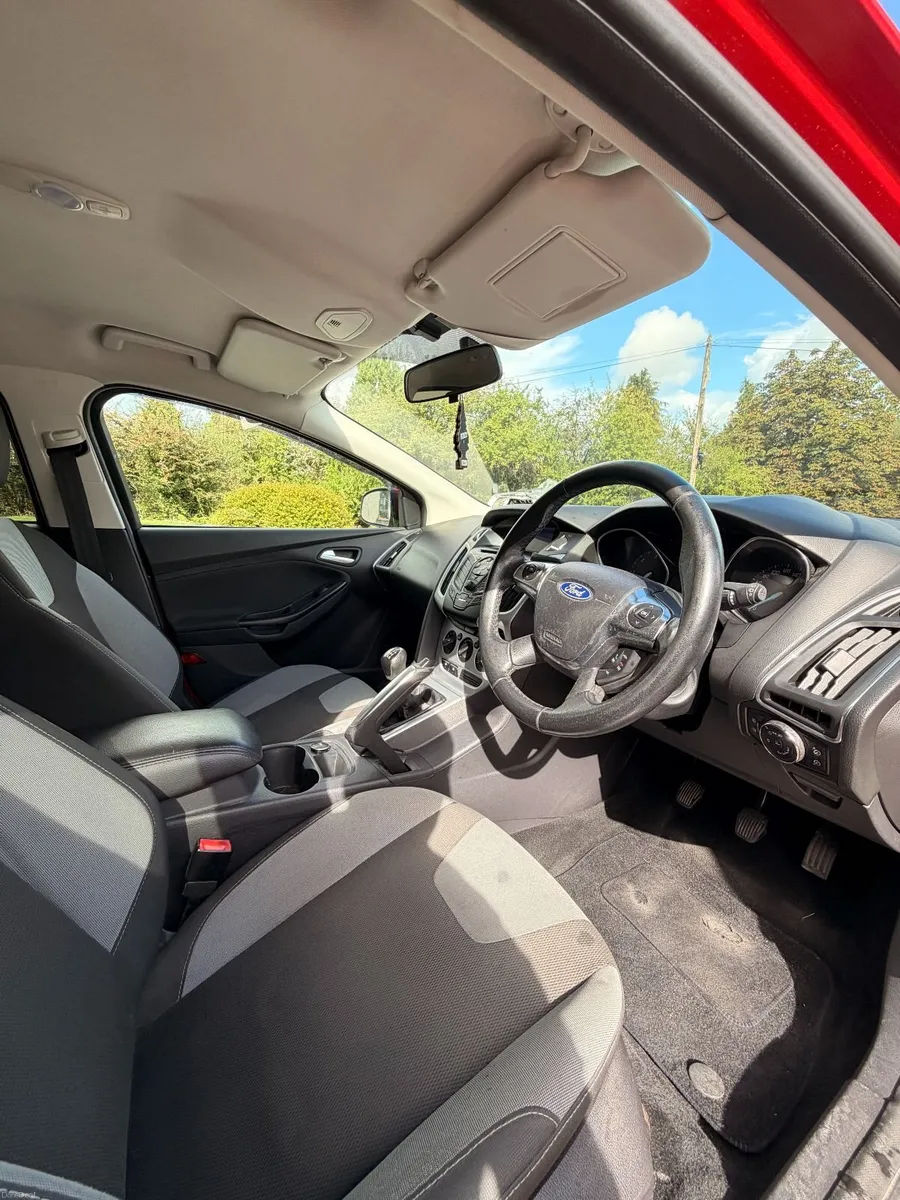 Ford Focus 2012 - Image 3