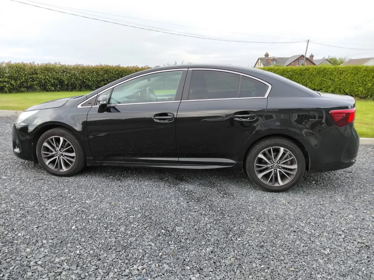 Toyota Avensis - Image 5