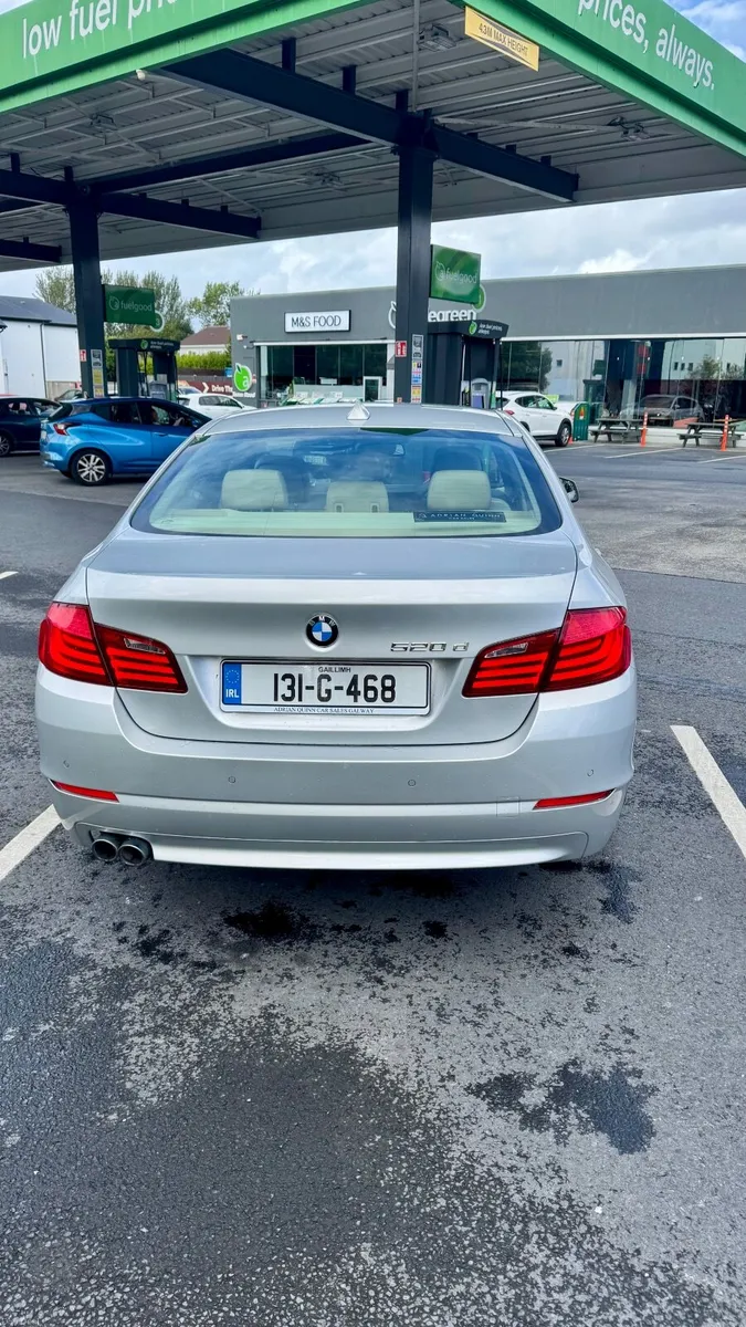 BMW F10 5-Series 2013 - Image 6