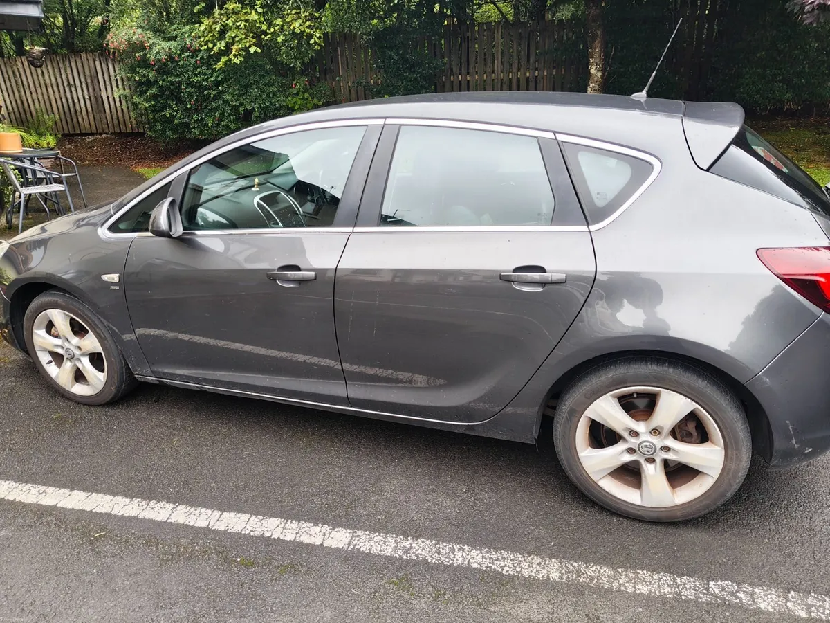 Vauxhall Astra 2010 - Image 4