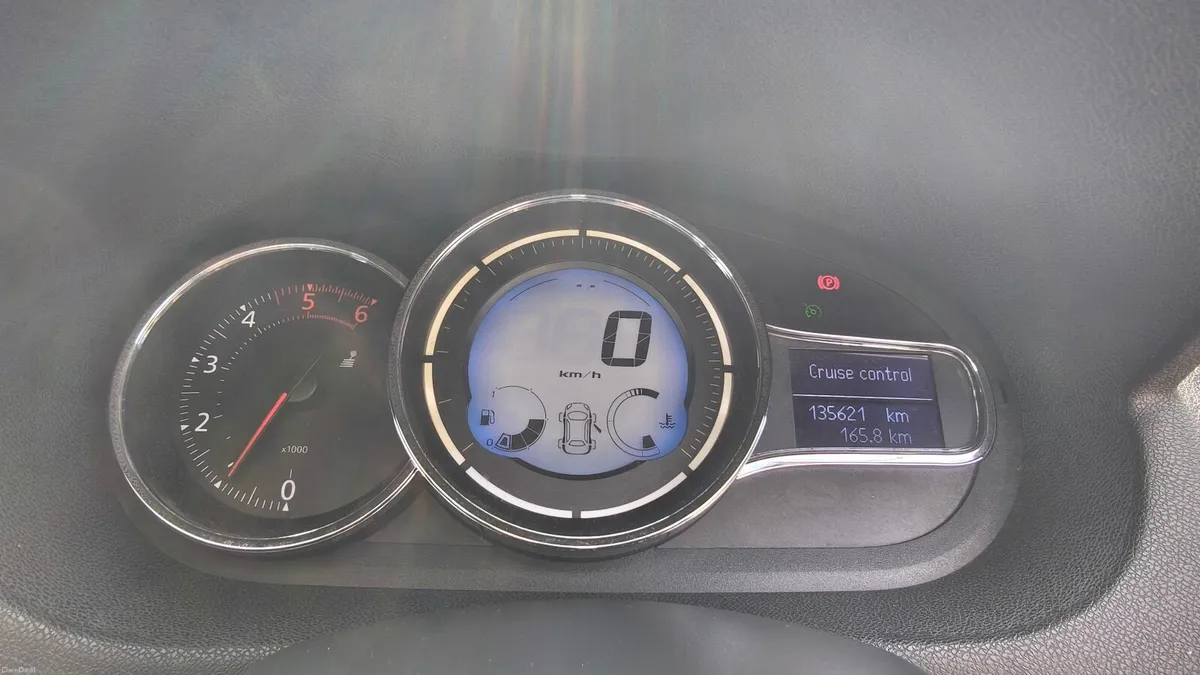 Renault Fluence 2015 - Image 3