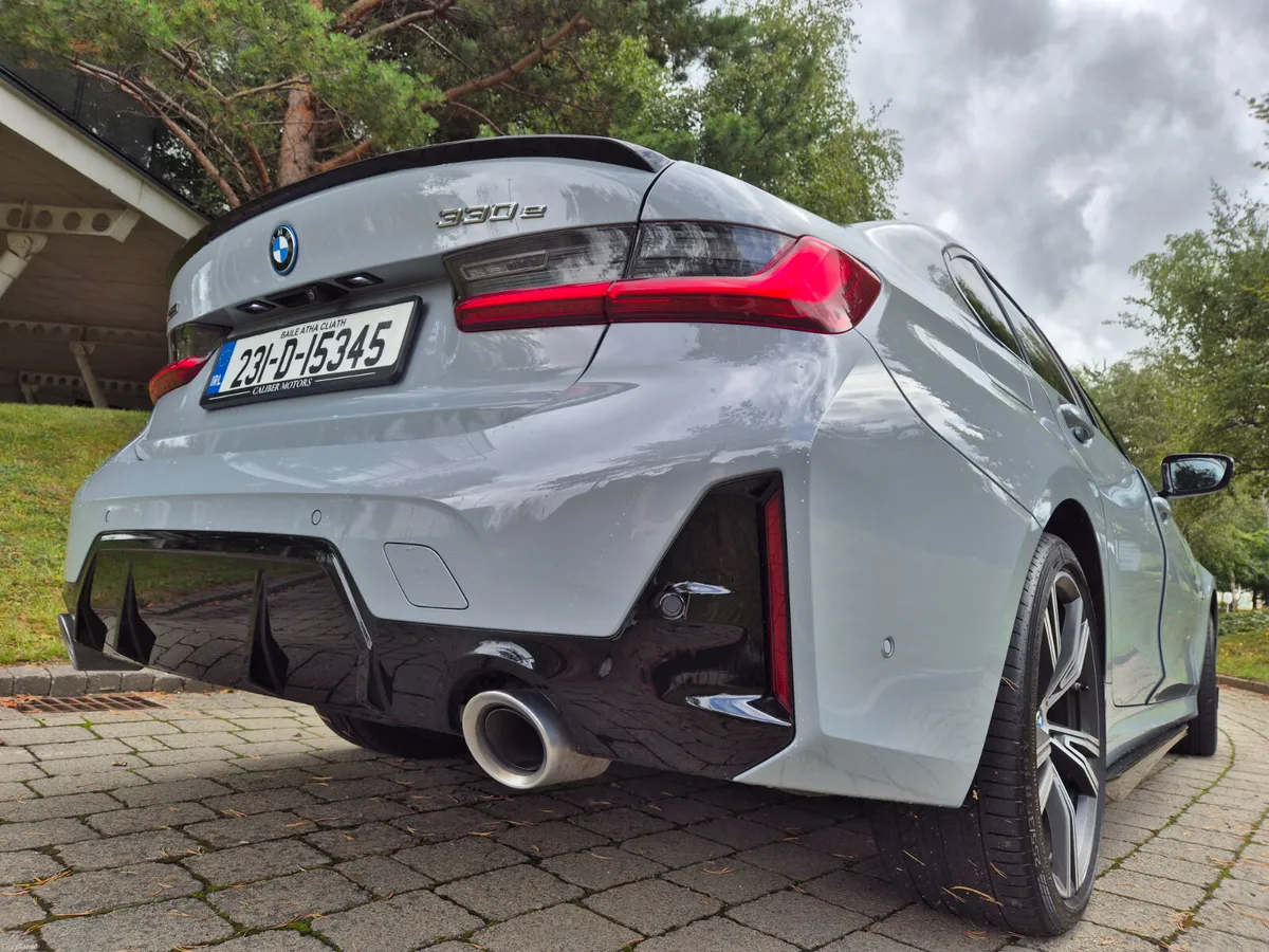 BMW 330e XDrive MSport INDIVIDUAL - Image 5