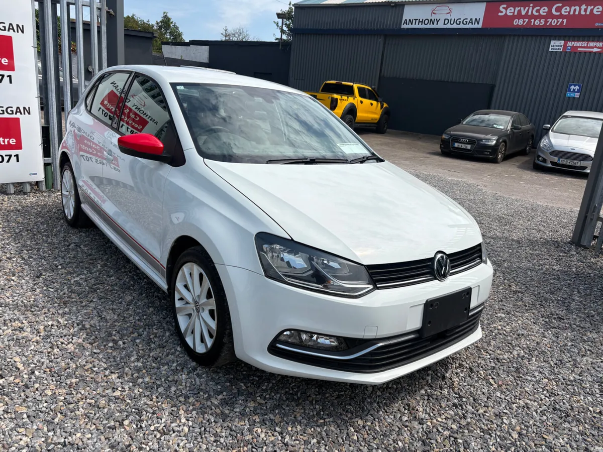 2017 Volkswagen polo Beats  Automatic - Image 1