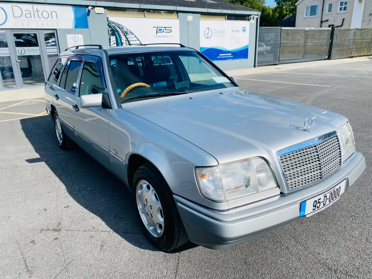 MERCEDES E280 ESTATE 7 SEATER AUTOMATIC 1995 - Image 3