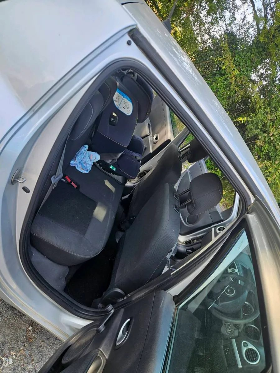 Renualt clio - Image 6