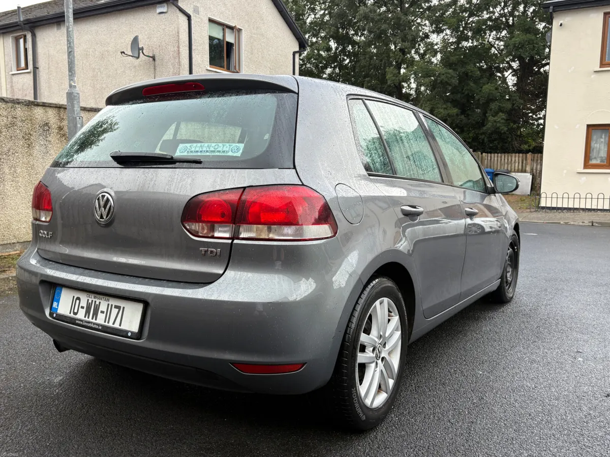 Volkswagen Golf 2010 - Image 5