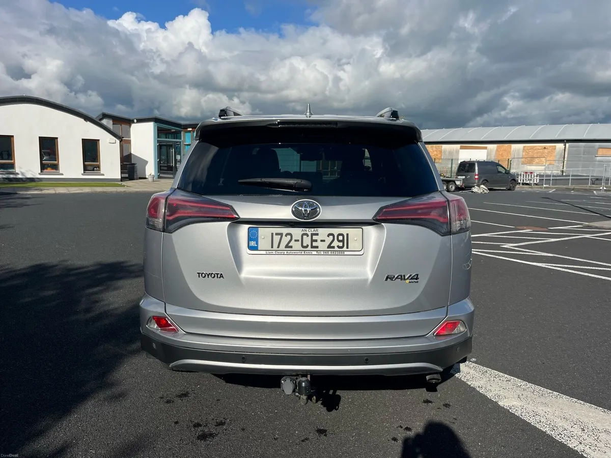2017 Toyota Rav 4 Sol - Image 3