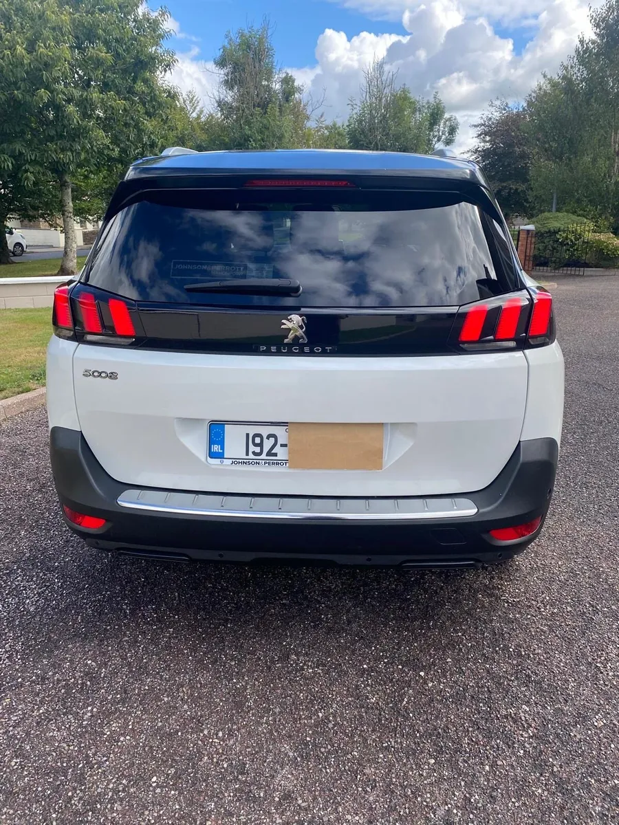 PEUGEOT 5008 ALLURE - Image 4
