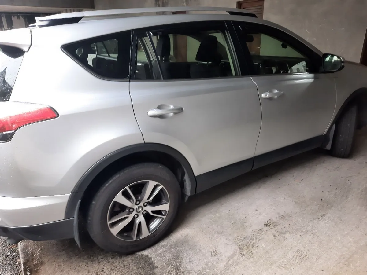 Toyota RAV4 2016 - Image 4