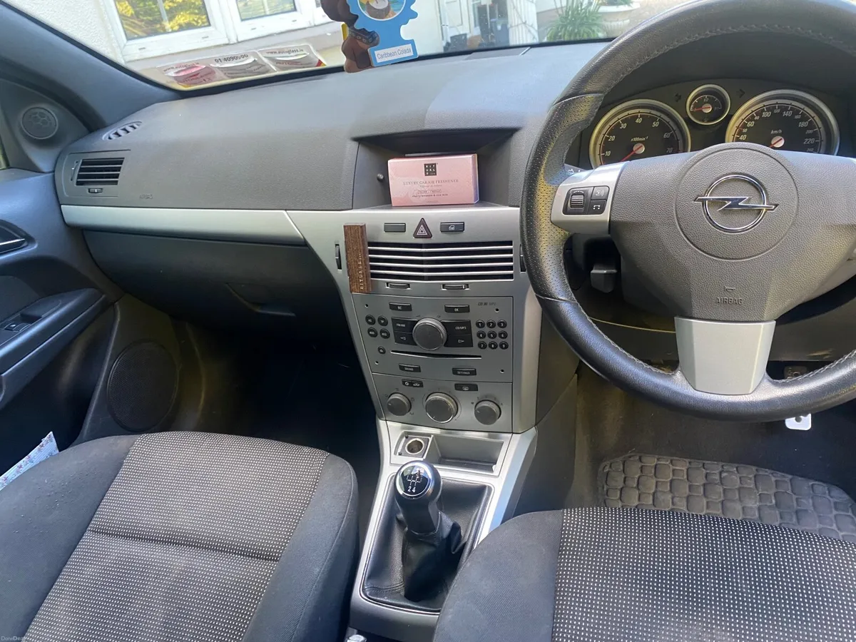 Opel Astra 2008 - Image 3