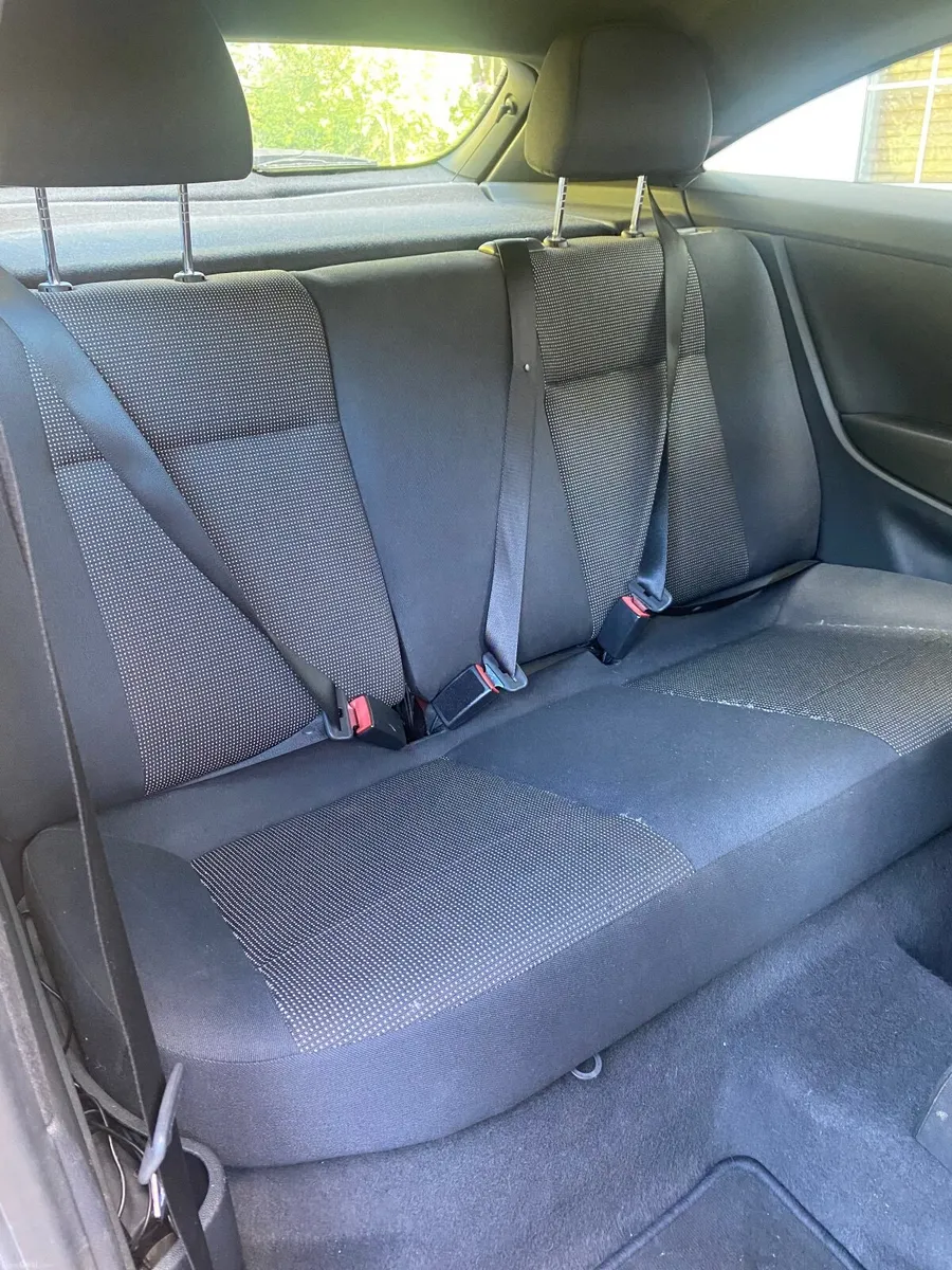 Opel Astra 2008 - Image 6
