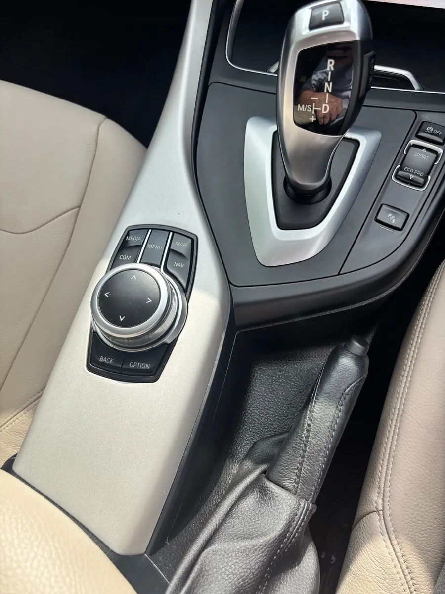 BMW 1-Series 2018 - Image 6
