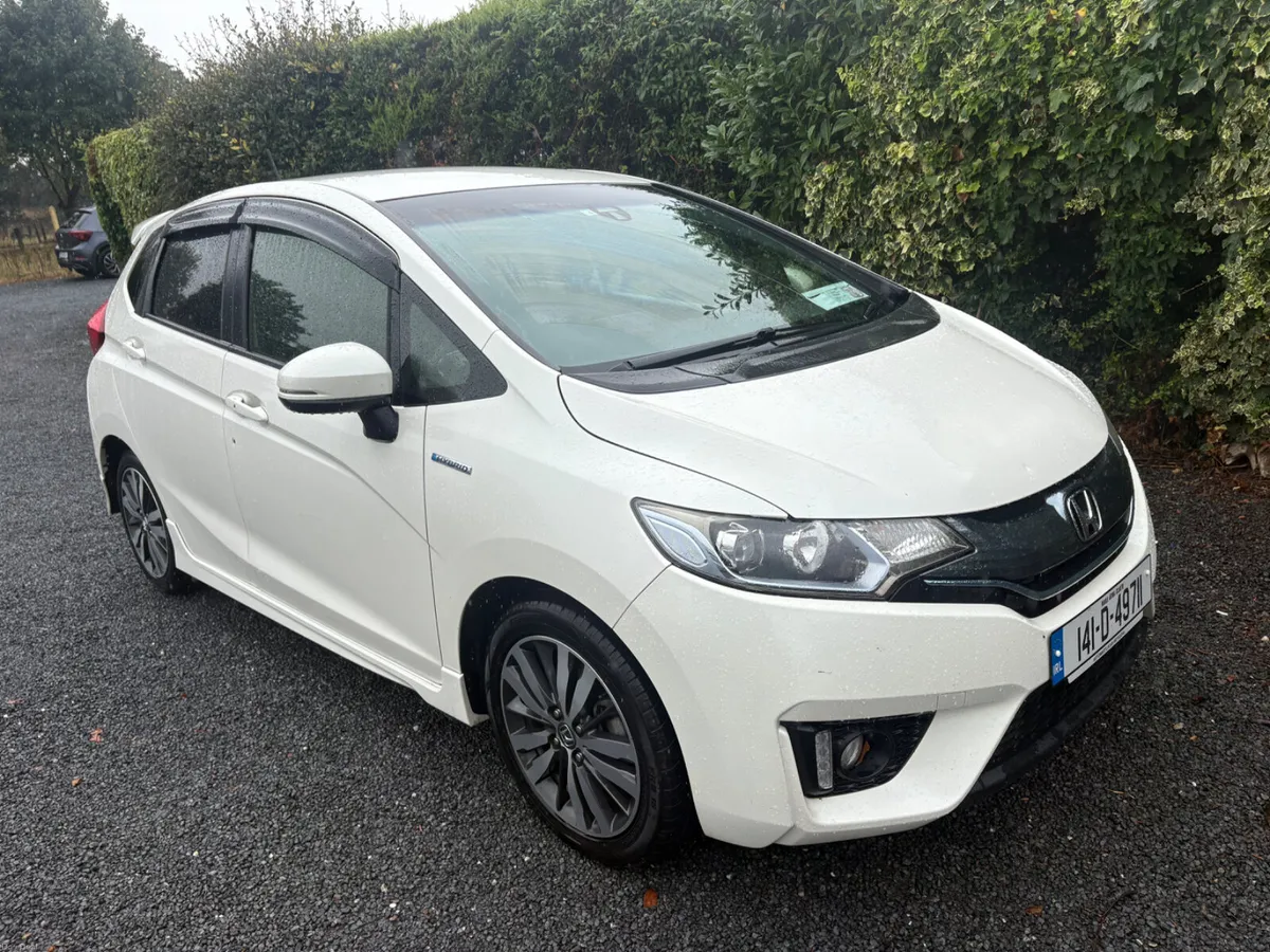 Honda Fit 2014 - Image 2