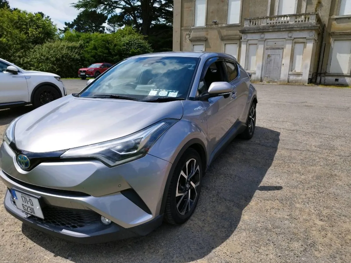 2017 Toyota C-HR 1.8 Hybrid SOL – TOP SPEC - Image 4