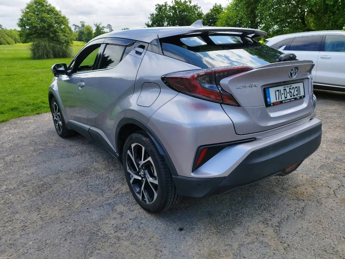 2017 Toyota C-HR 1.8 Hybrid SOL – TOP SPEC - Image 6