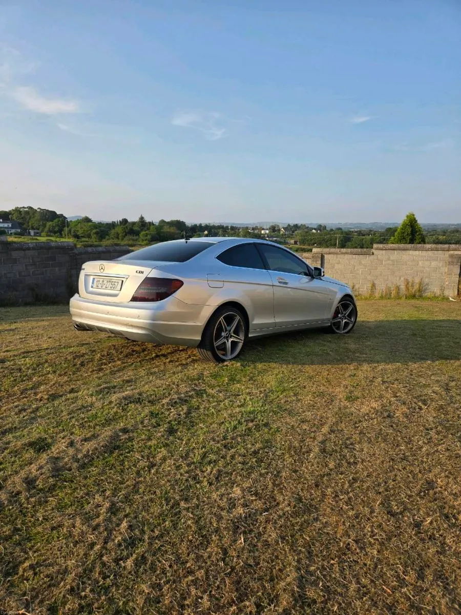 Mercedes C220 Coupe - Image 4