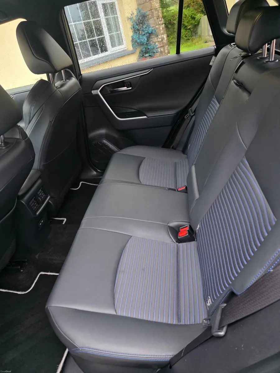 Toyota RAV4 sport2022 - Image 5