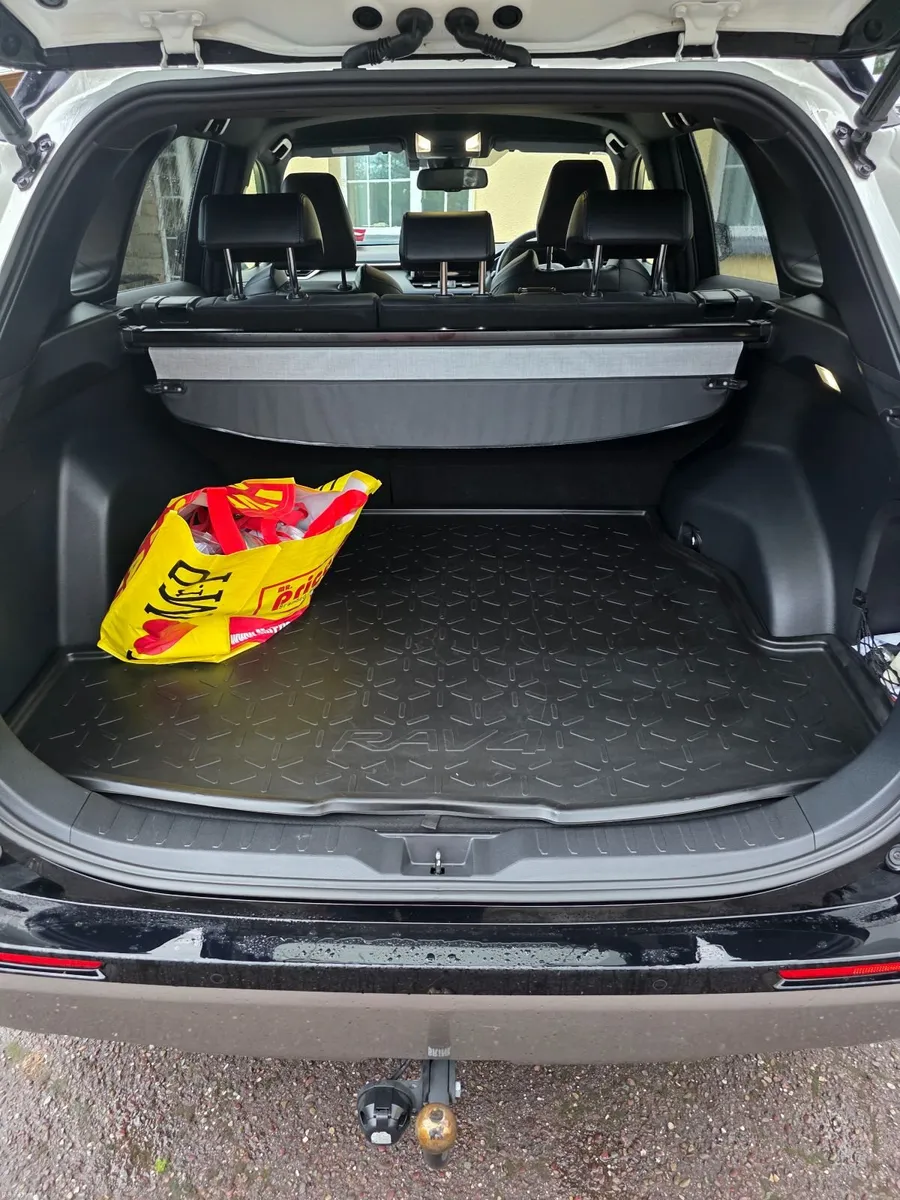 Toyota RAV4 sport2022 - Image 6