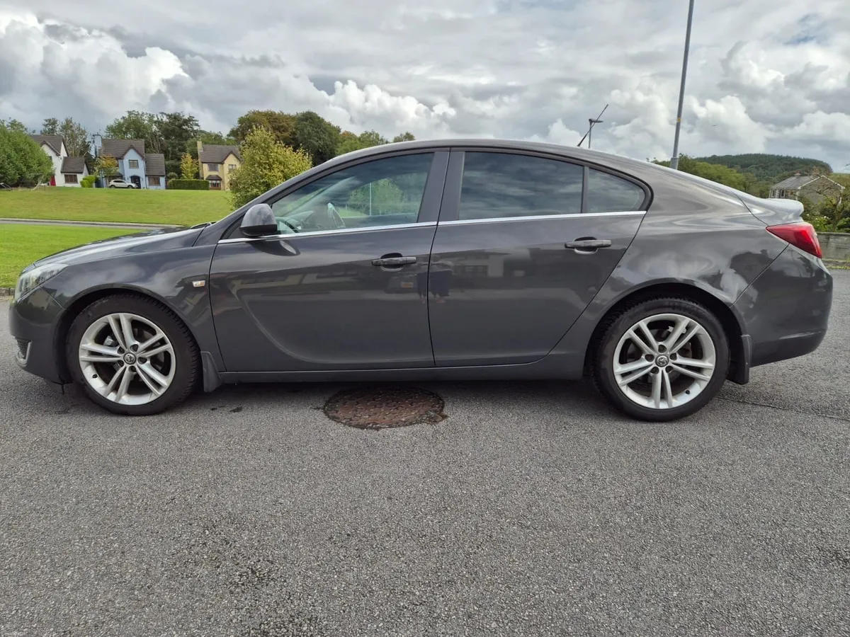 Vauxhall Insignia 2.0 CDTi 2013 – NCT 03/27 - Image 2
