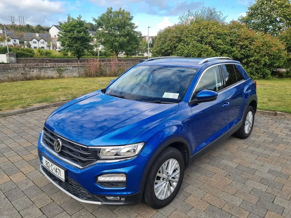 Volkswagen T-Roc 2018 - Image 2
