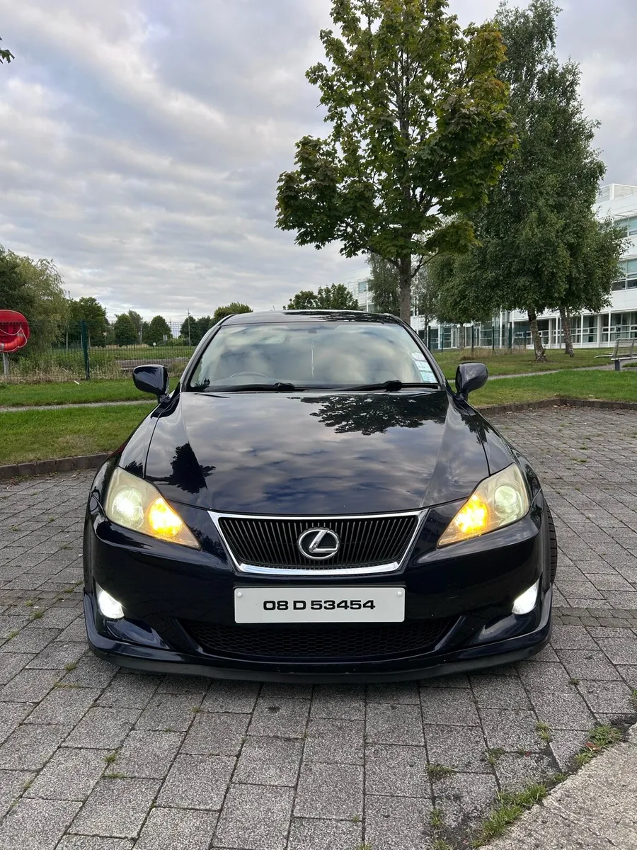 2008 Lexus IS250 Manual - Image 3