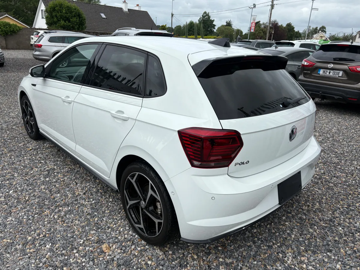 R-line Volkswagen polo 1.5 Automatic - Image 5