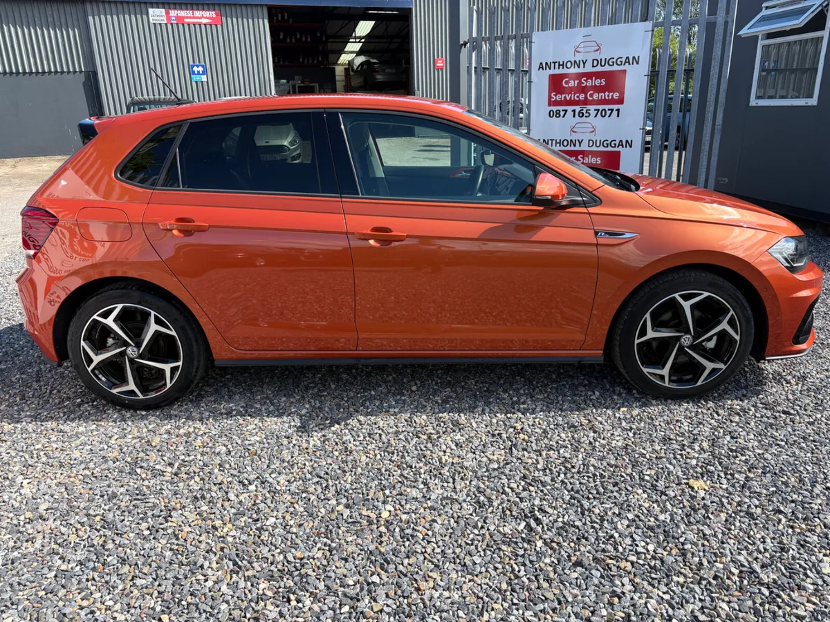 R-line Volkswagen polo 1.5 Automatic - Image 2