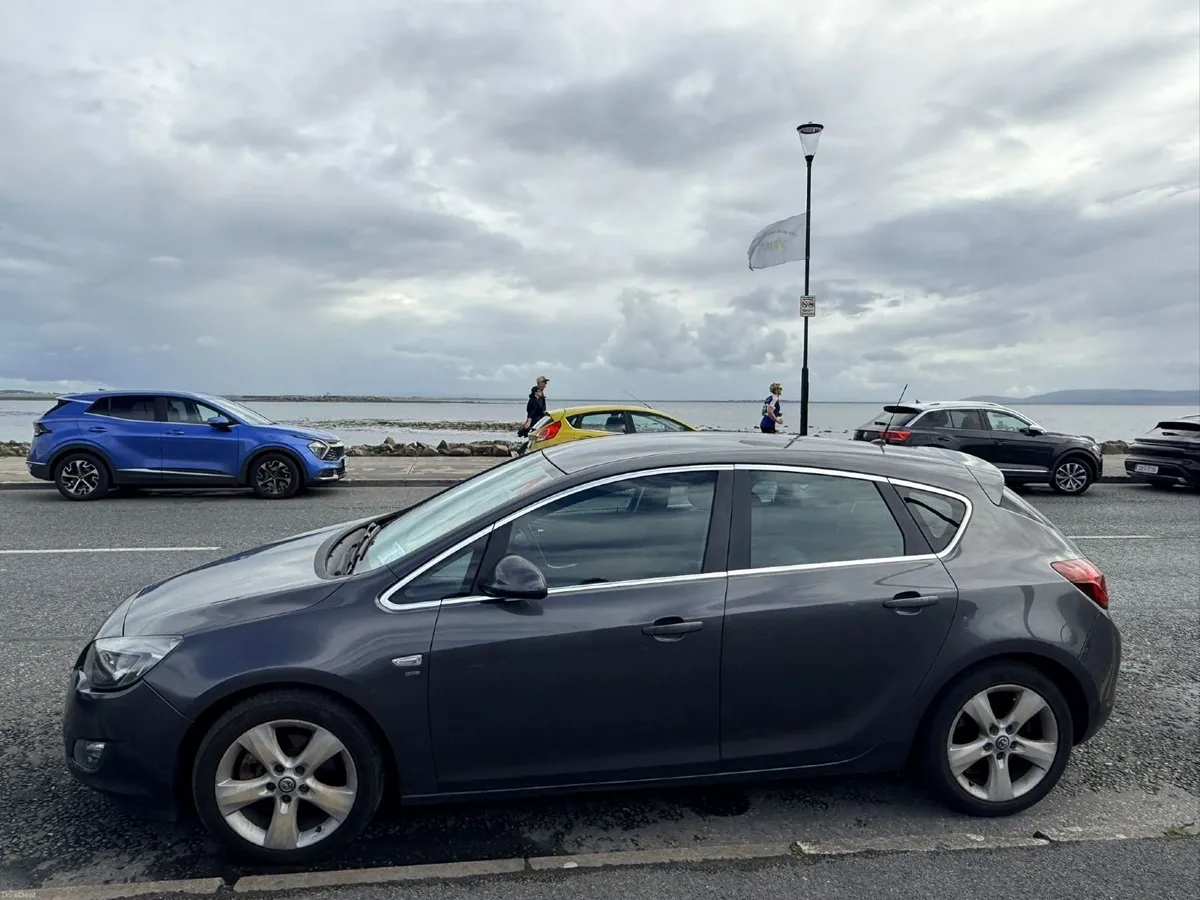 2010 Vauxhall Astra SRI 1.6 Turbo 180BHP | NEW NCT - Image 2