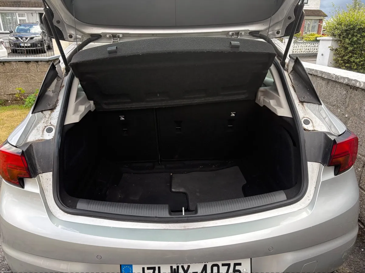 Vauxhall Astra 2017 - Image 3