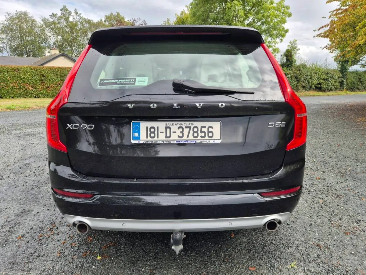 VOLVO XC90 D5 AWD MOMENTUM GT 7 SEATER 2018 - Image 4