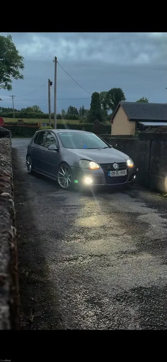 Car - Image 1