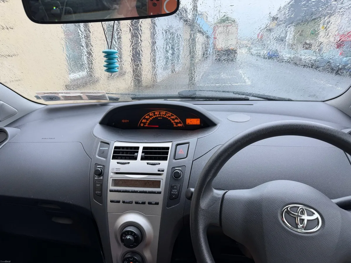 Toyota Yaris 2009 low mileage Automatic - Image 5