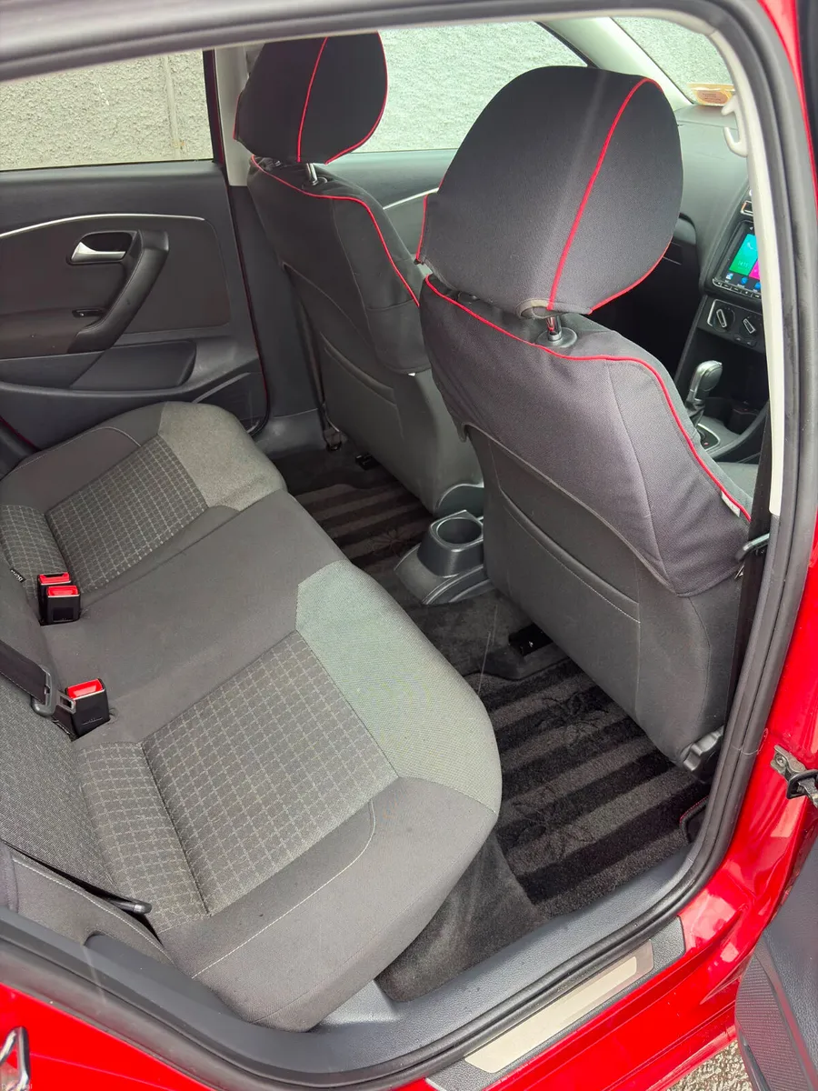 Volkswagen Polo 2015 automatic - Image 6