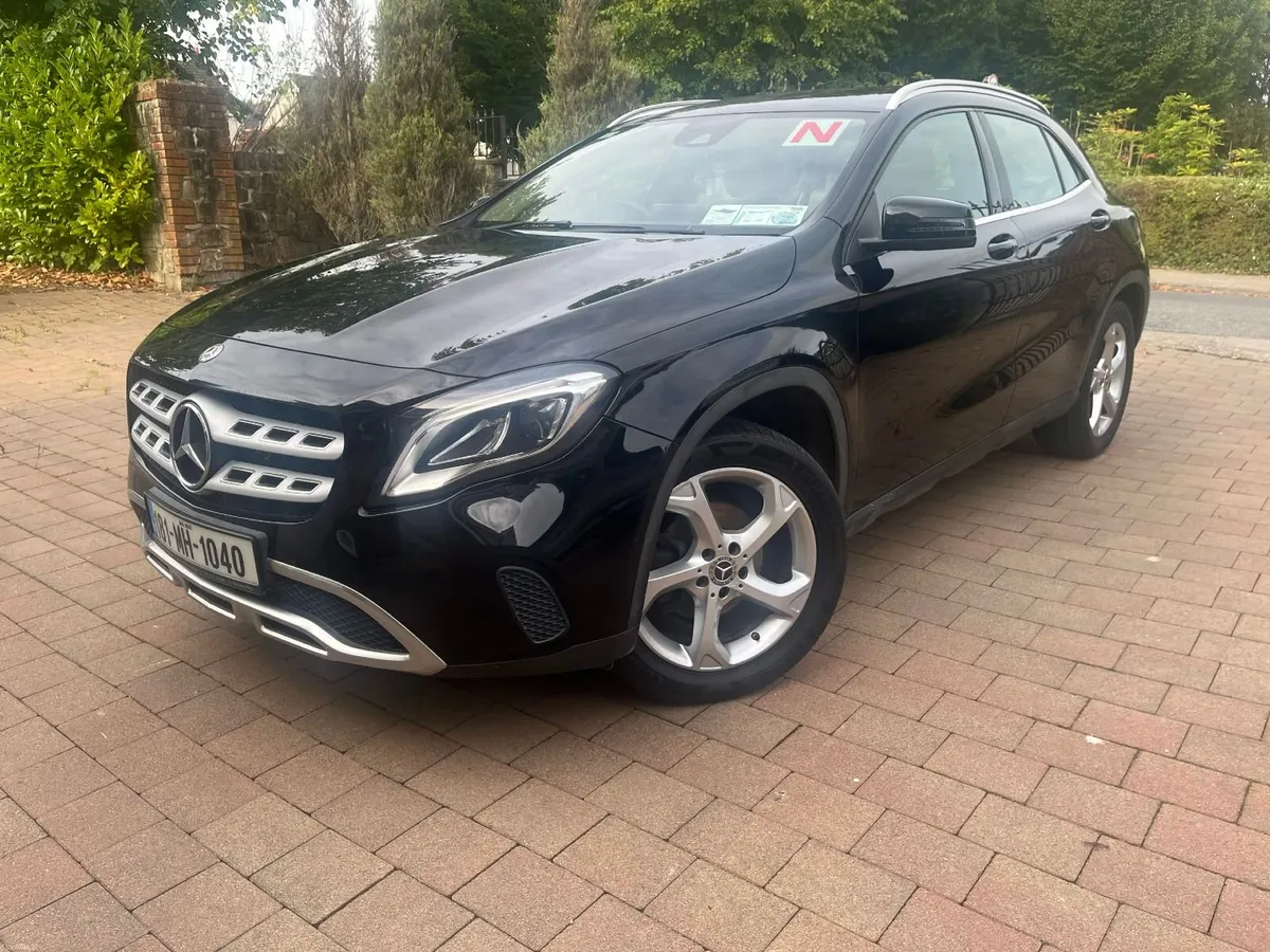 Mercedes-Benz GLA 2018 180D MANUAL - Image 3