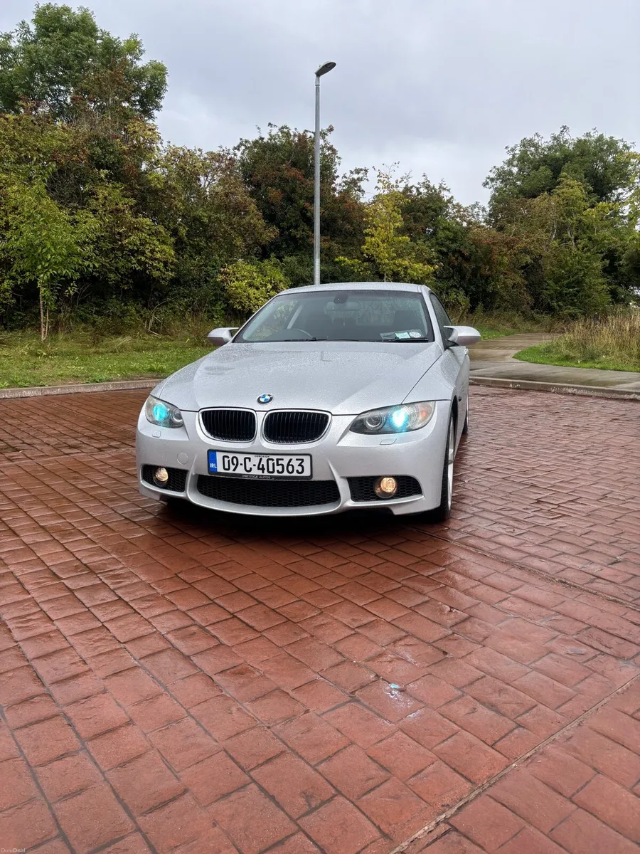 BMW E92 320d 2009 (ONO) - Image 2